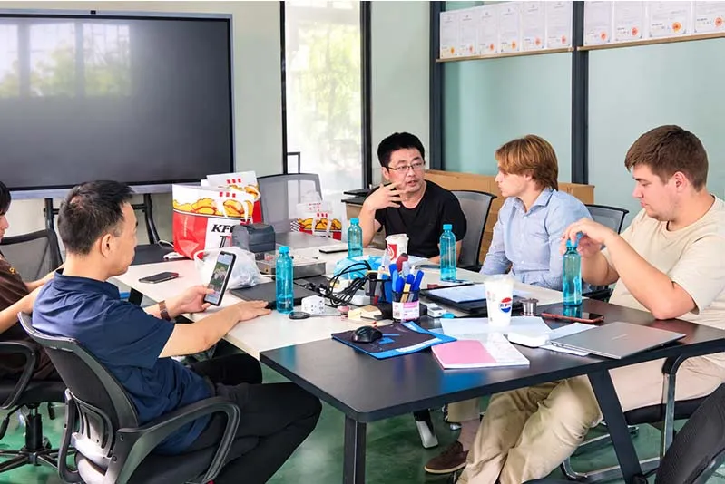 Российские клиенты посетили JIEHAO для обсужден...