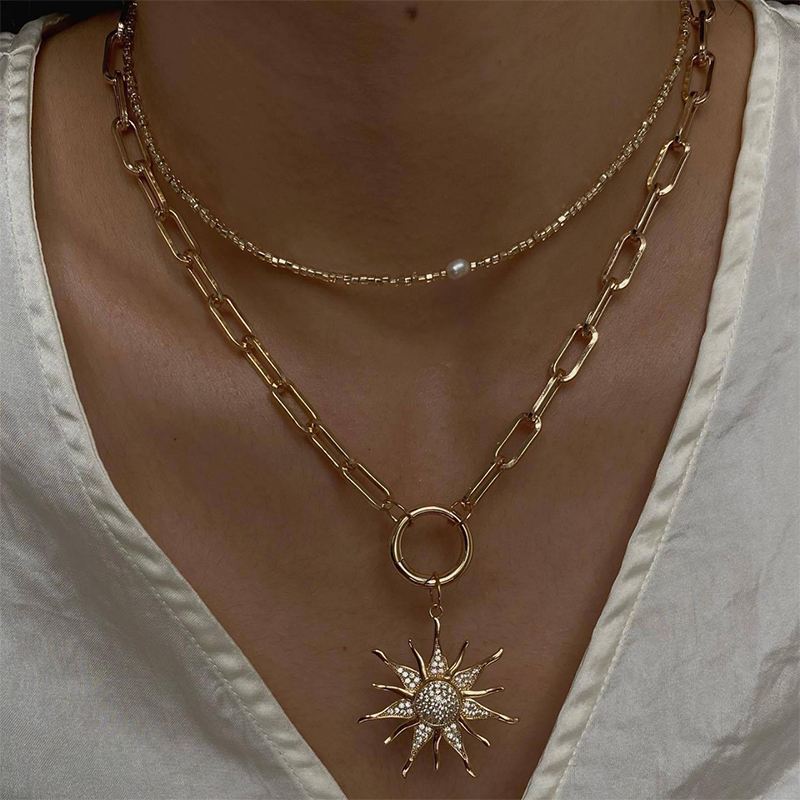 Многослойное ожерелье