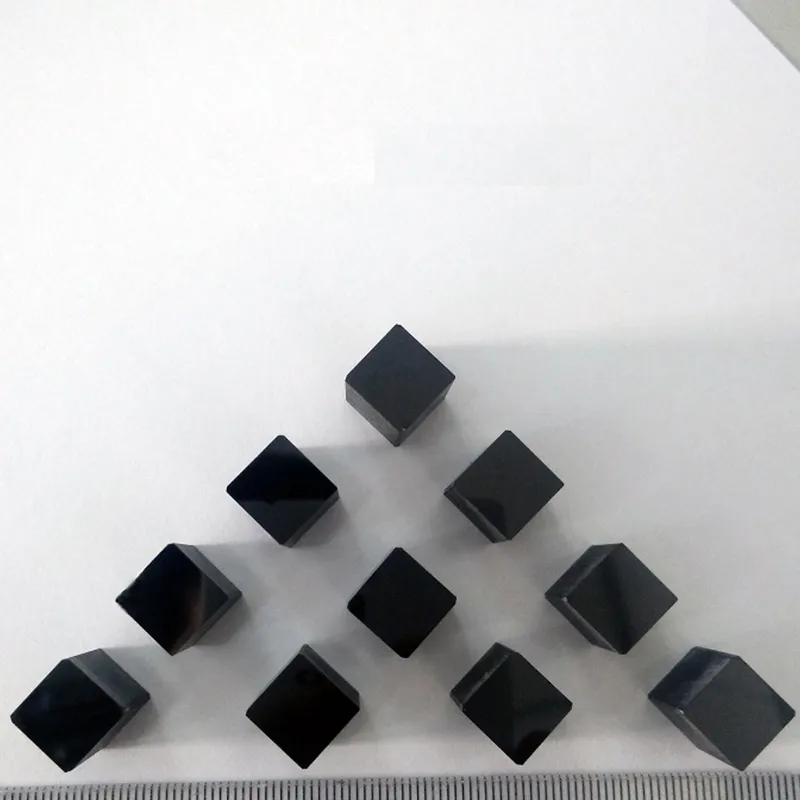 Кристалл для пассивной модуляции добротности