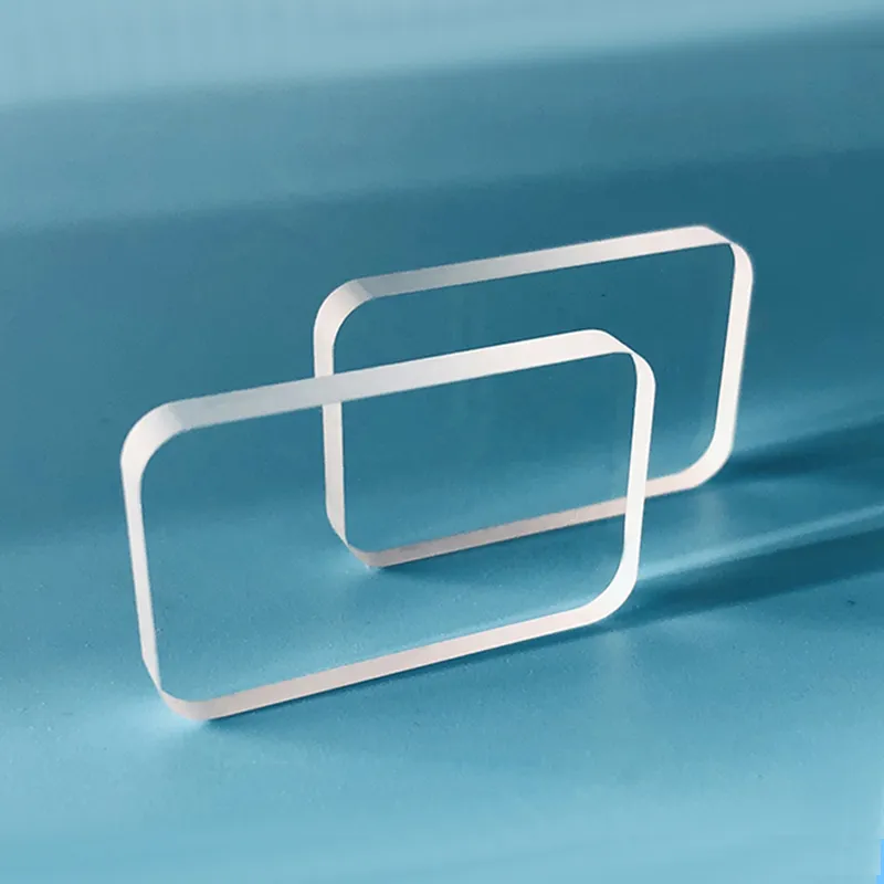 Прямоугольные окна из сапфира с круглыми углами