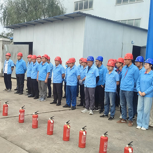 Укрепление системы безопасности через учения: компания Shaanxi Hanzhong Transformer Co., Ltd. провела противопожарную тренировку в рамках «Месячника безопасного производства»