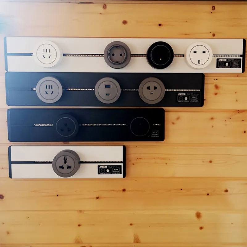 Настраиваемый шинопровод с розетками и USB-портами для зарядки