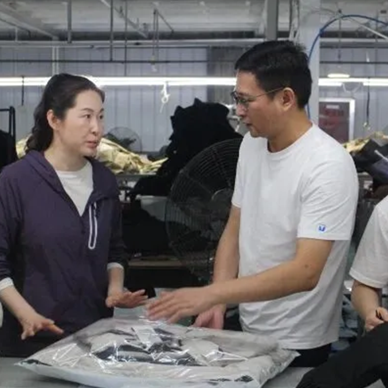 Цю Юнь впервые собрался для сотрудничества Создайте новые показатели продаж