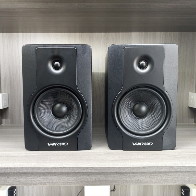 Профессиональная 8-дюймовая активная мониторная акустика