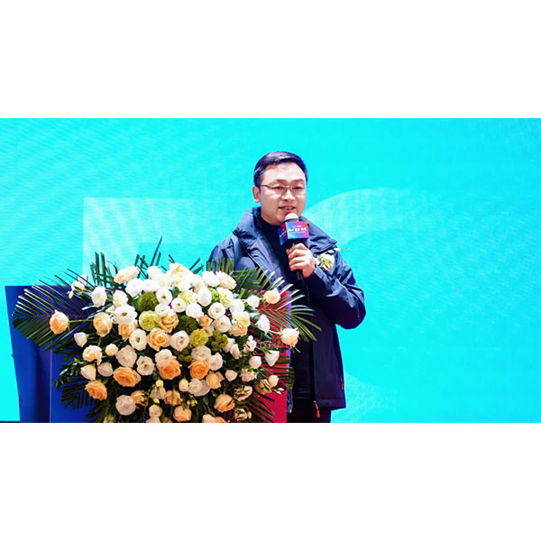 Отдавая дань уважения мастерству! Ван Лэй, пред...