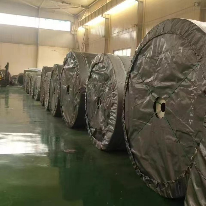 Конвейерная лента со стальным тросовым сердечником
