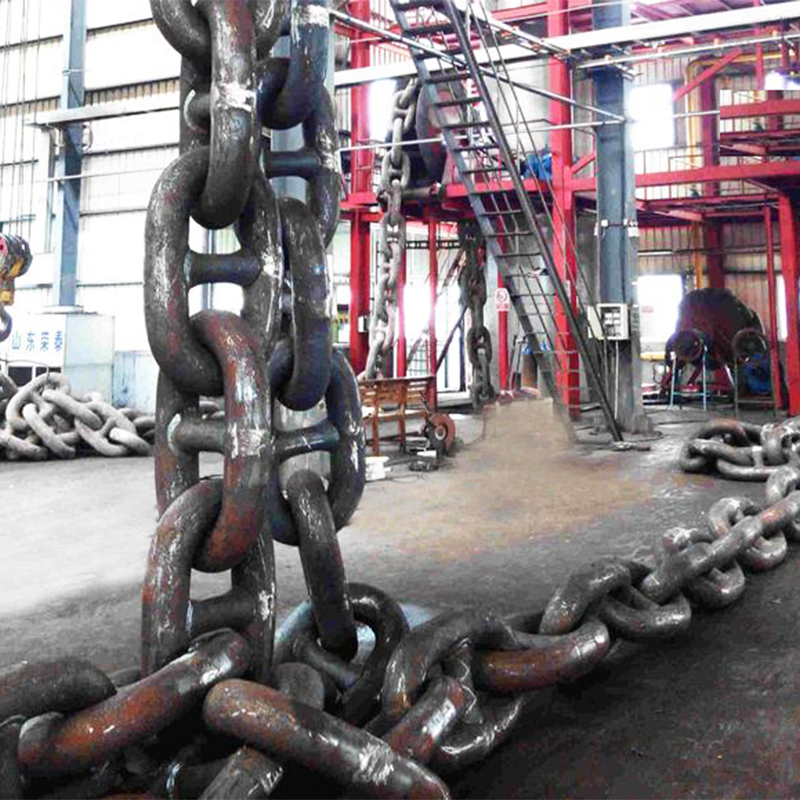 Судовая якорная цепь с распорками