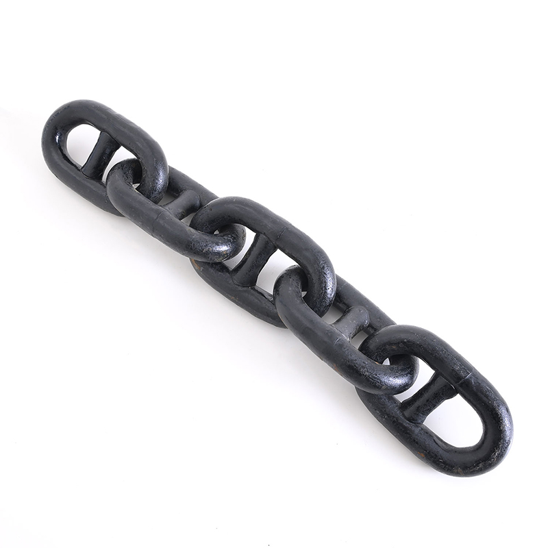 Якорная цепь с черным лакокрасочным покрытием с распорками