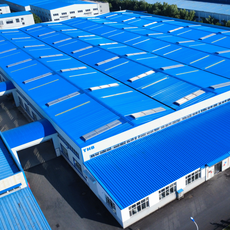 Изготовление в производственном цехе аэрокосмических газовых баллонов