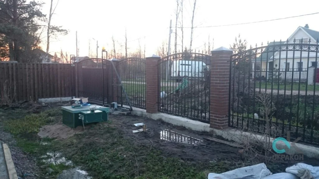 Оптовая продажа столбов для изгороди: цены 2026, каталог и доставка от завода