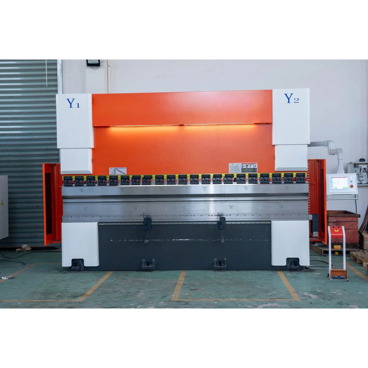 ЧПУ листогибочный пресс