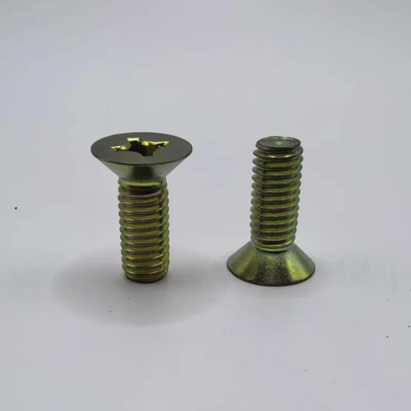 Винт машинный с потайной головкой и крестообразным шлицем