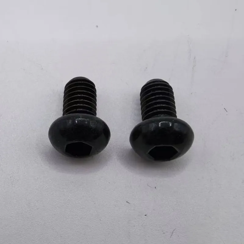 Винт с внутренним шестигранником, потайной головкой и полной резьбой