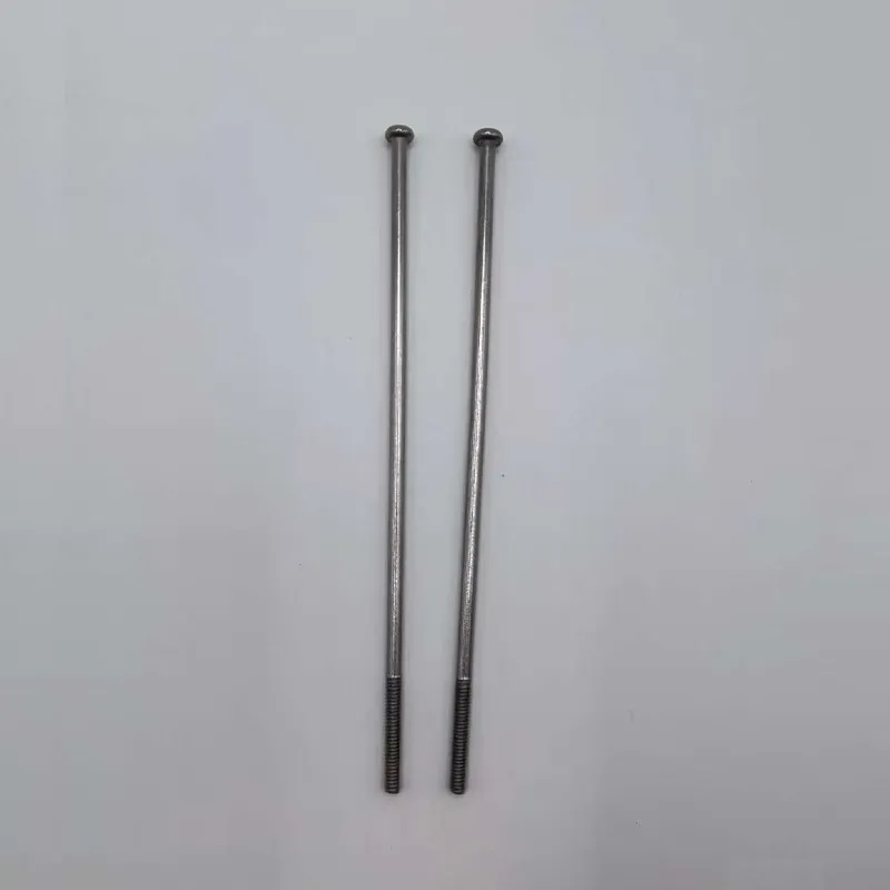 Винт с крестообразным шлицем, полукруглой головкой и короткой резьбой