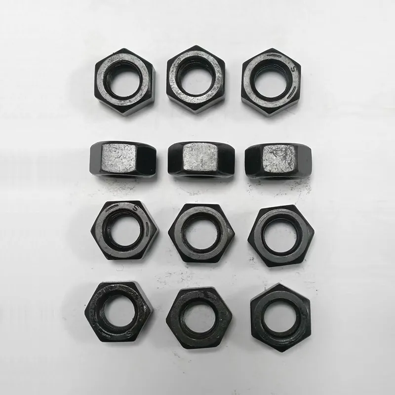 Гайки шестигранные