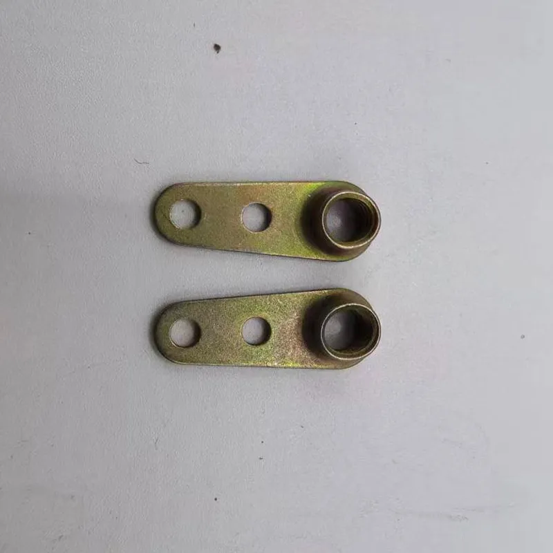 Самоконтрящаяся гайка с одним ушком (M3-M6)