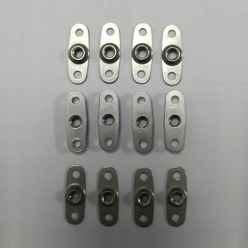 Самоконтрящиеся гайки с двумя ушками и монтажной площадкой (M3-M10)