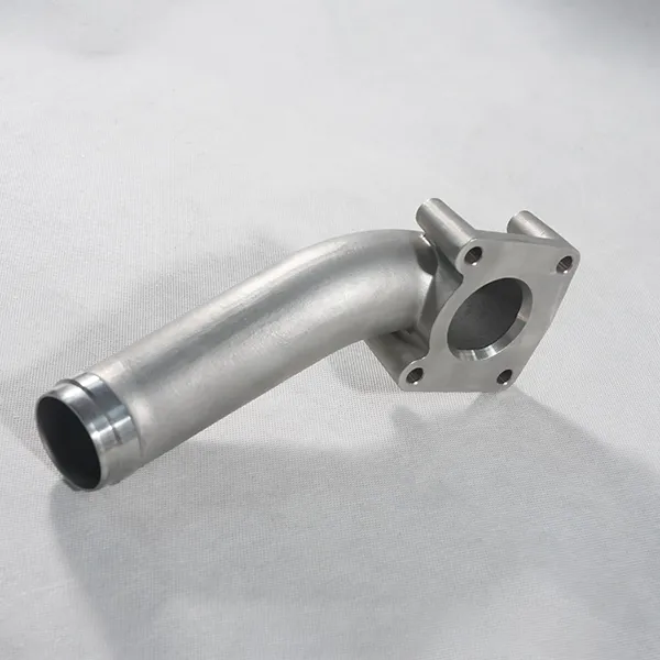 Выпускной коллектор автомобильного двигателя