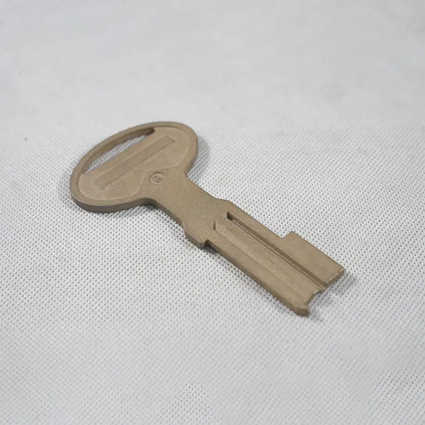 Медный замковый ключ