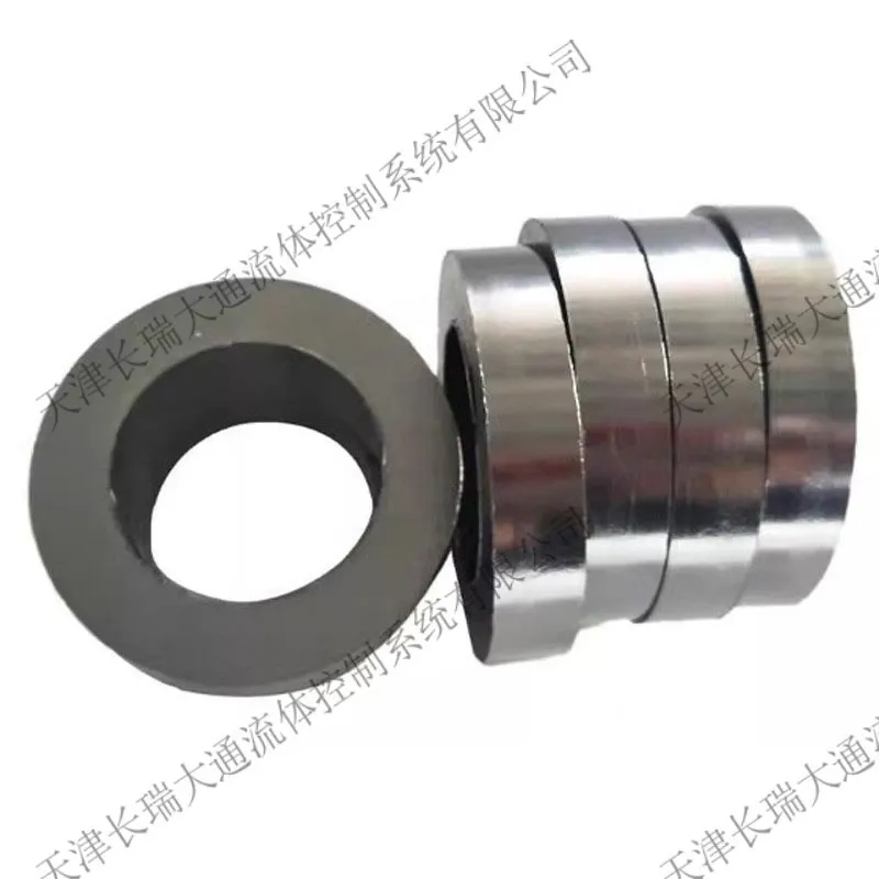 Кольцо из вспученного графита