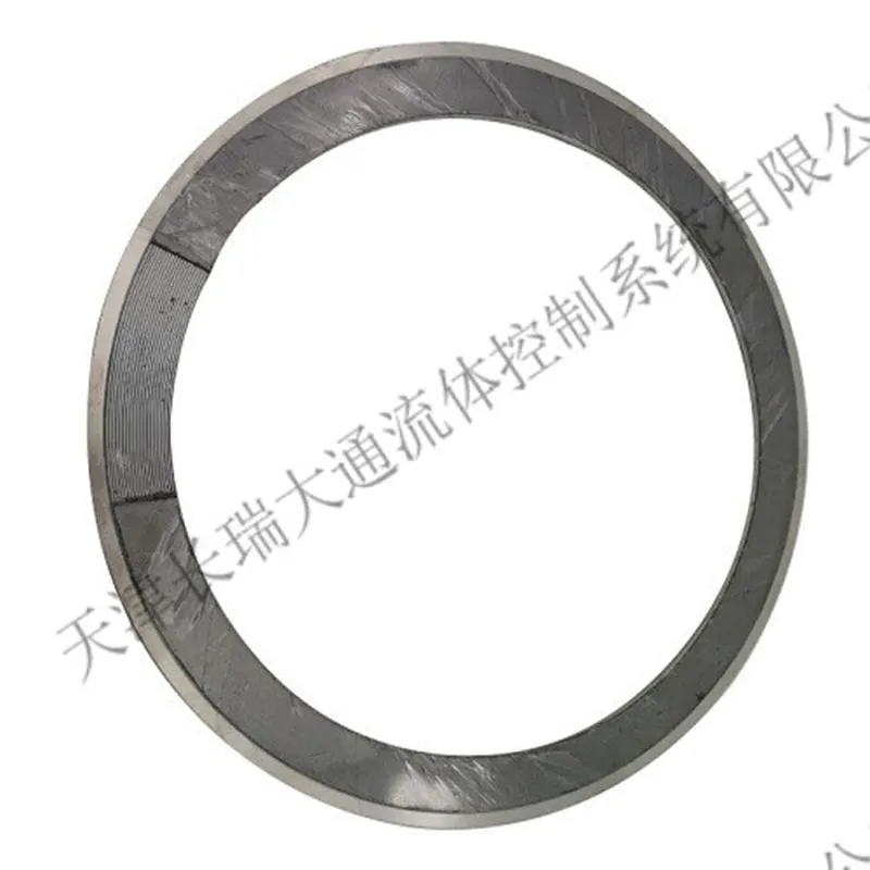 Композитная кампрофильная прокладка с металлическим сердечником