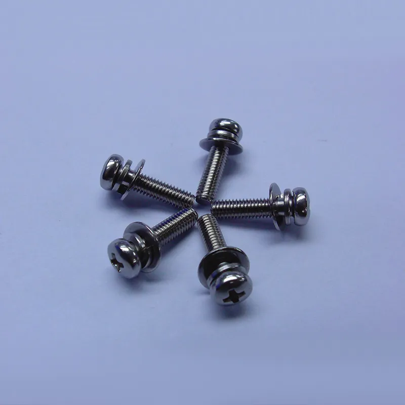 Винты с полукруглой головкой и крестообразным шлицем в сборе с плоской шайбой