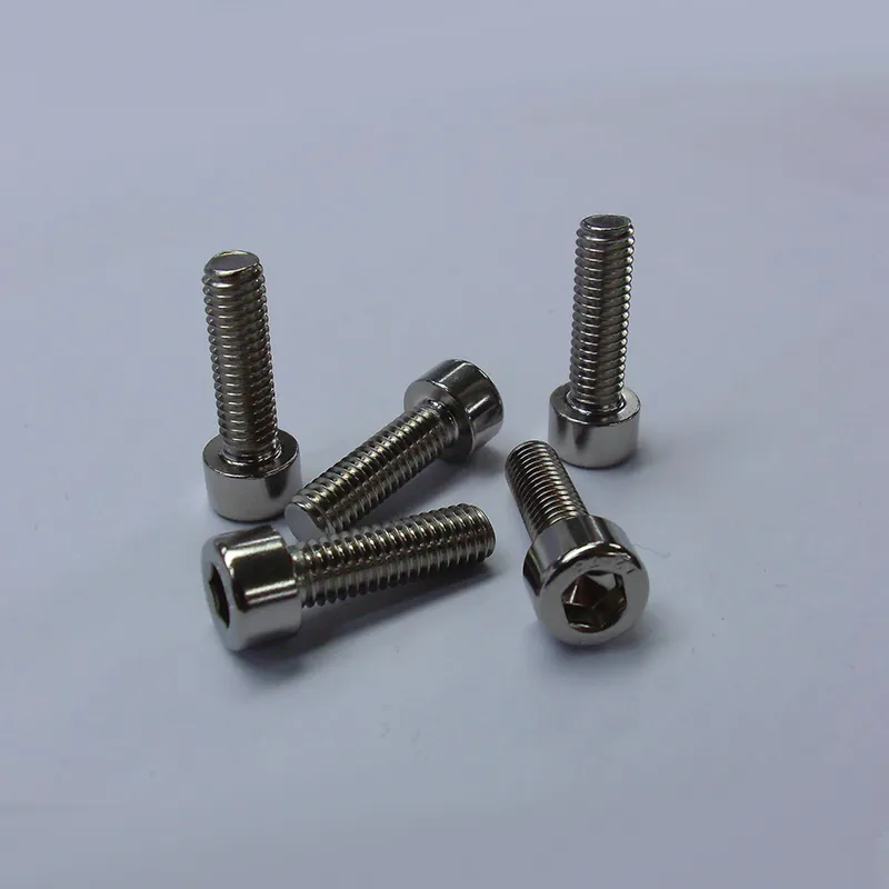 Винты с цилиндрической головкой под внутренний шестигранник