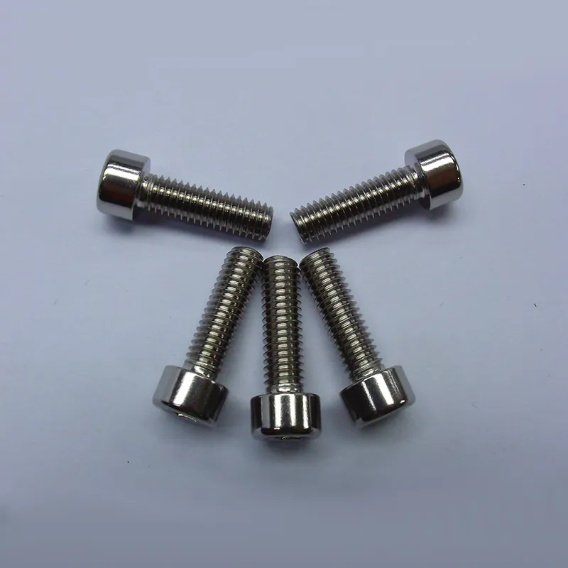 Винты с цилиндрической головкой под внутренний шестигранник