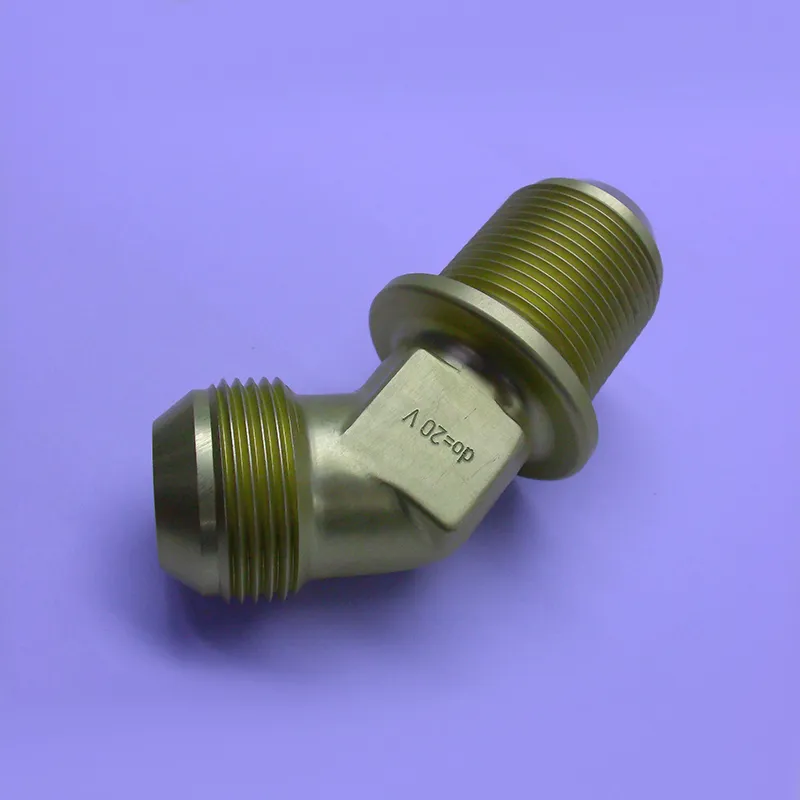 Угловой С-образный фитинг под развальцовку