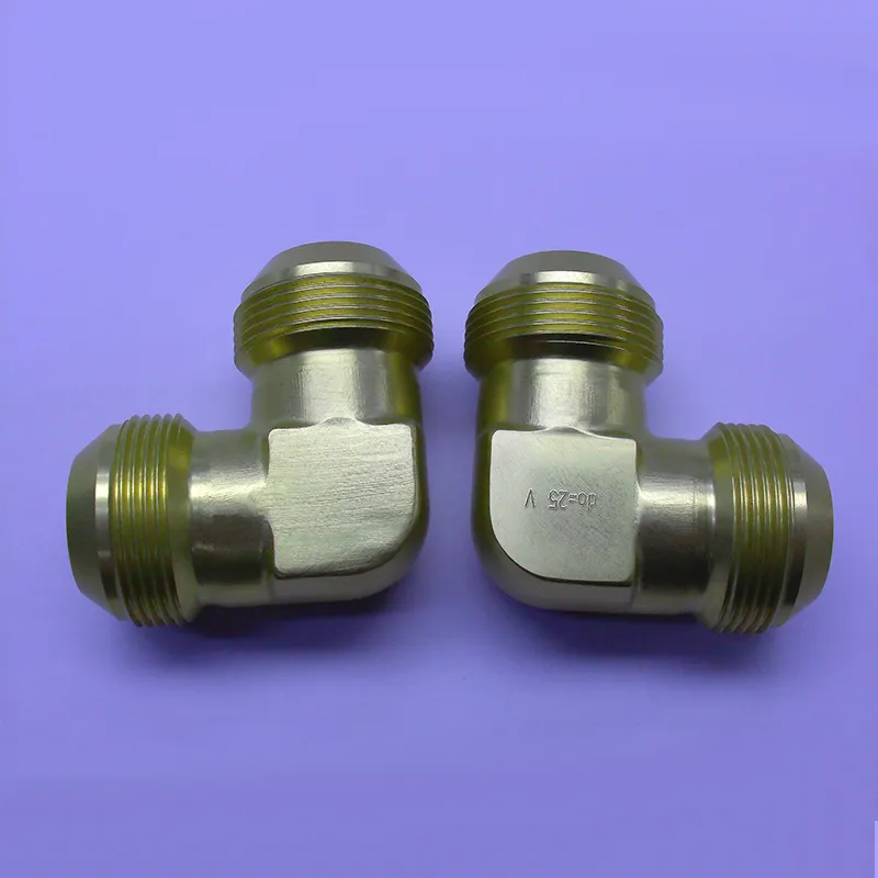 Угловой фитинг под развальцовку девяносто градусов