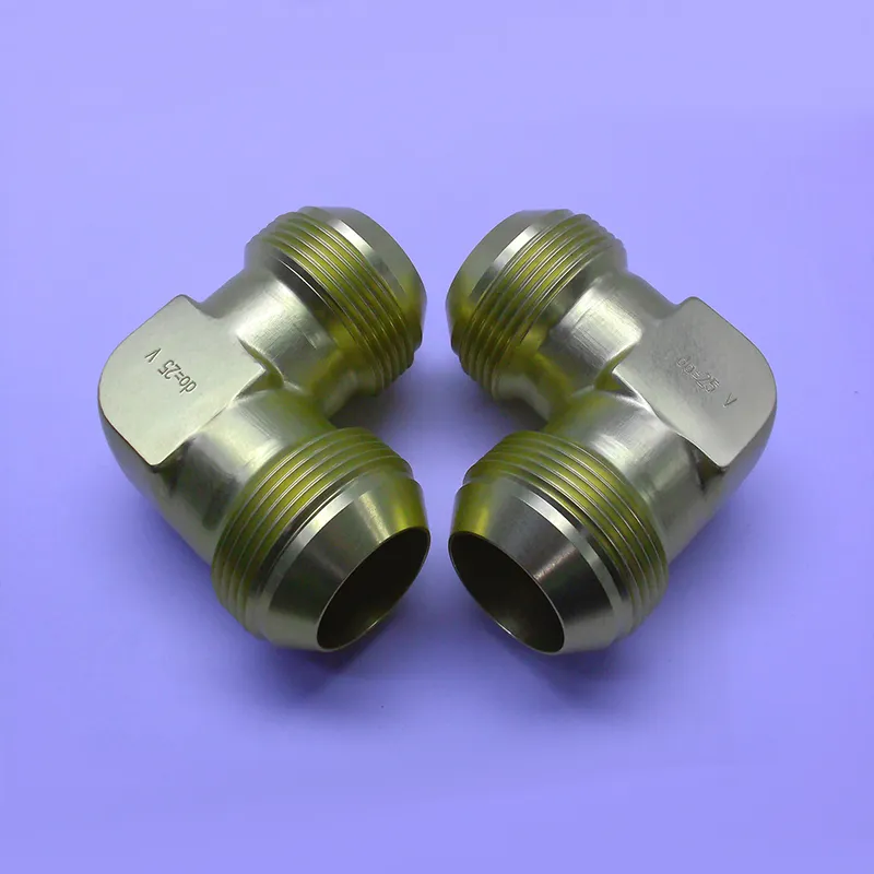 Угловой фитинг под развальцовку девяносто градусов