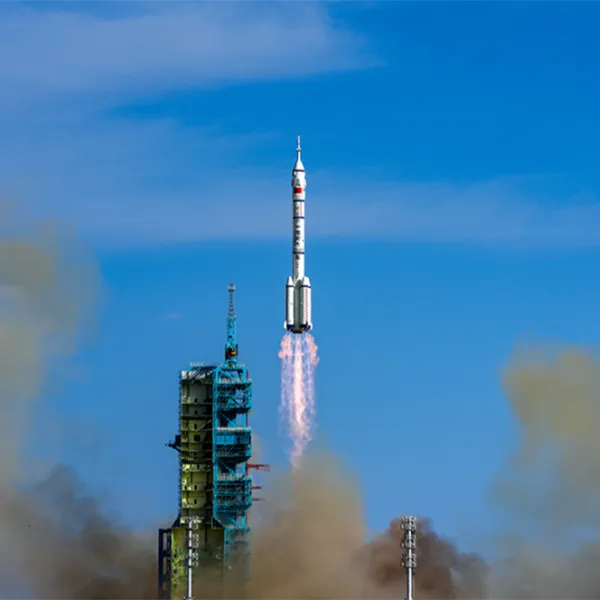 От «Шэньчжоу» до поезда «Фусин»: как композитные материалы обеспечивают безопасность «полёта у самой земли» на скорости 350 км/ч?