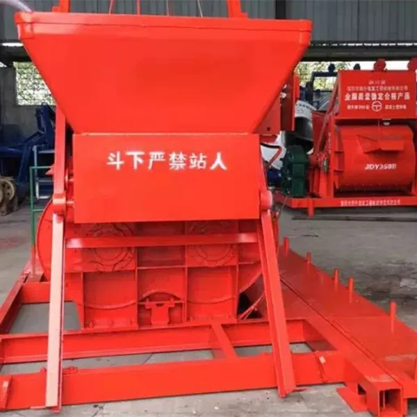 Подготовительные работы по установке бетоносмесителей в провинции Сычуань