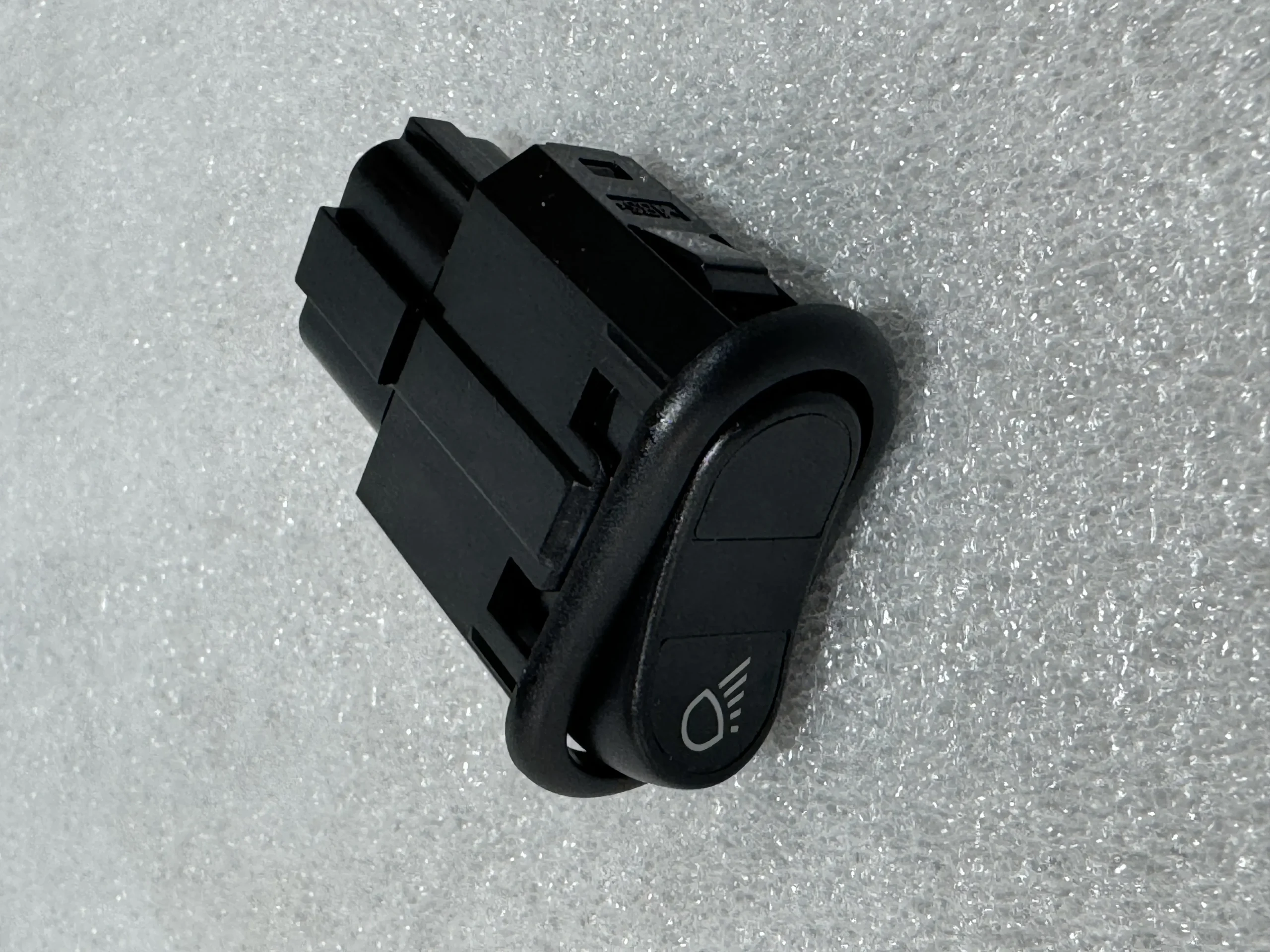 Оригинальные переключатели Komatsu 17A – 06 – 42260