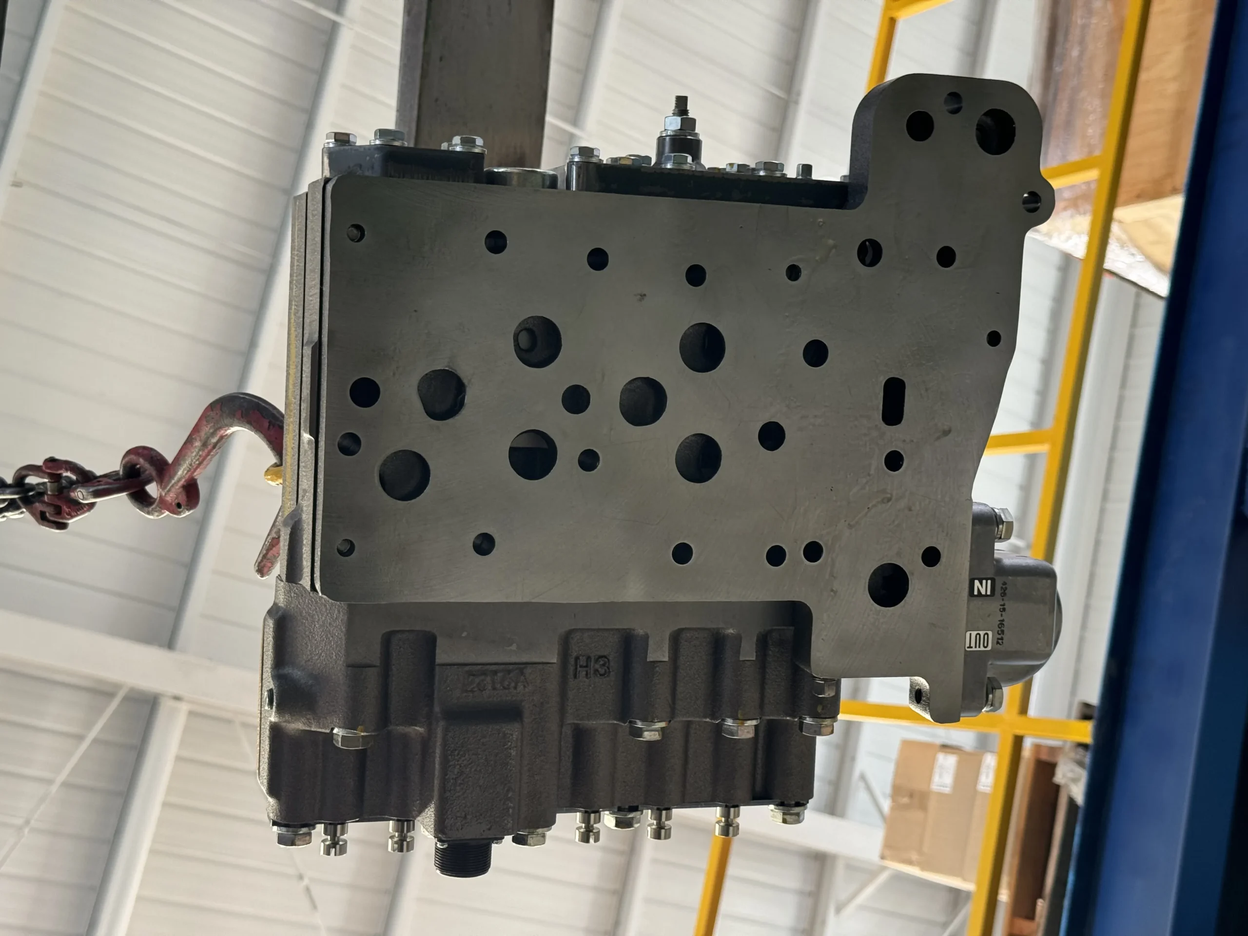 Komatsu, оригинальный контрольный клапан WD600 – 3 41E – 15 – 25002