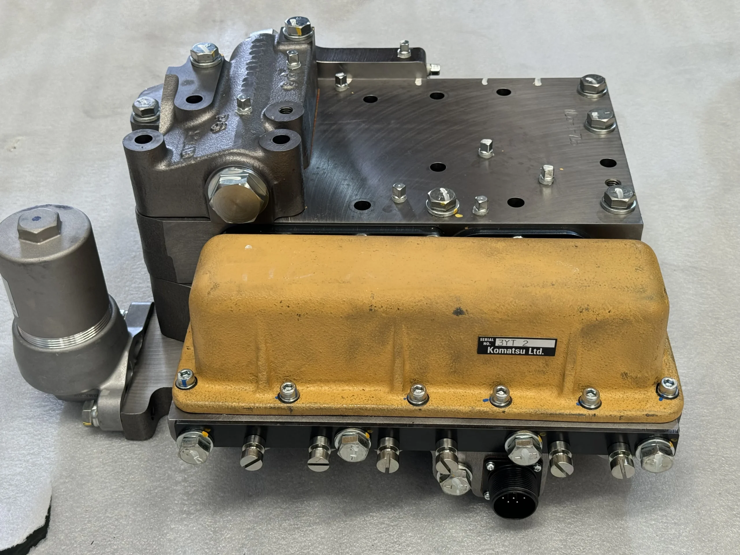 Komatsu, оригинальный контрольный клапан WD600 – 3 41E – 15 – 25002