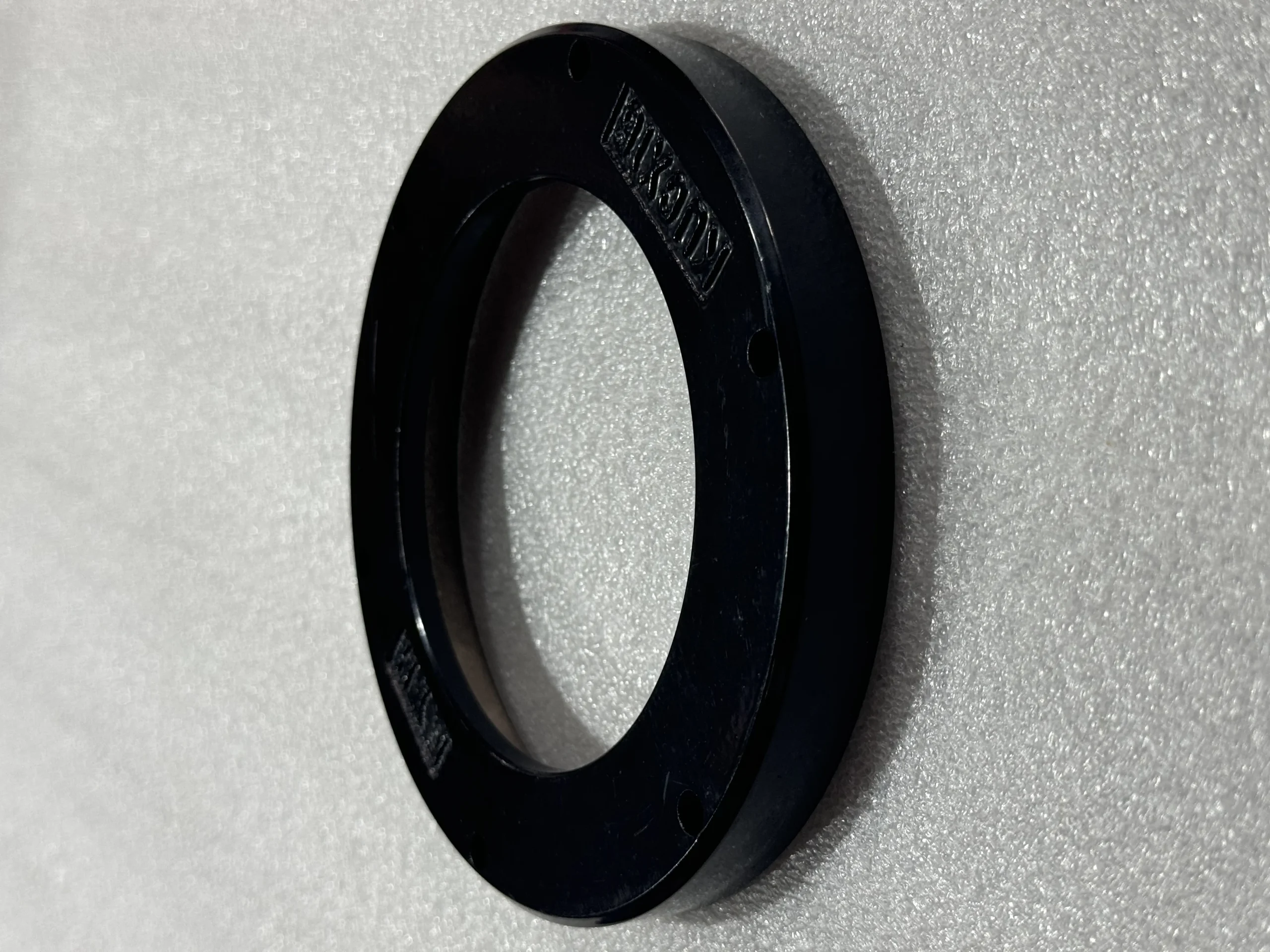 Комплекты для Komatsu 421 – 20 – 15630 Cover with Shaft Seal