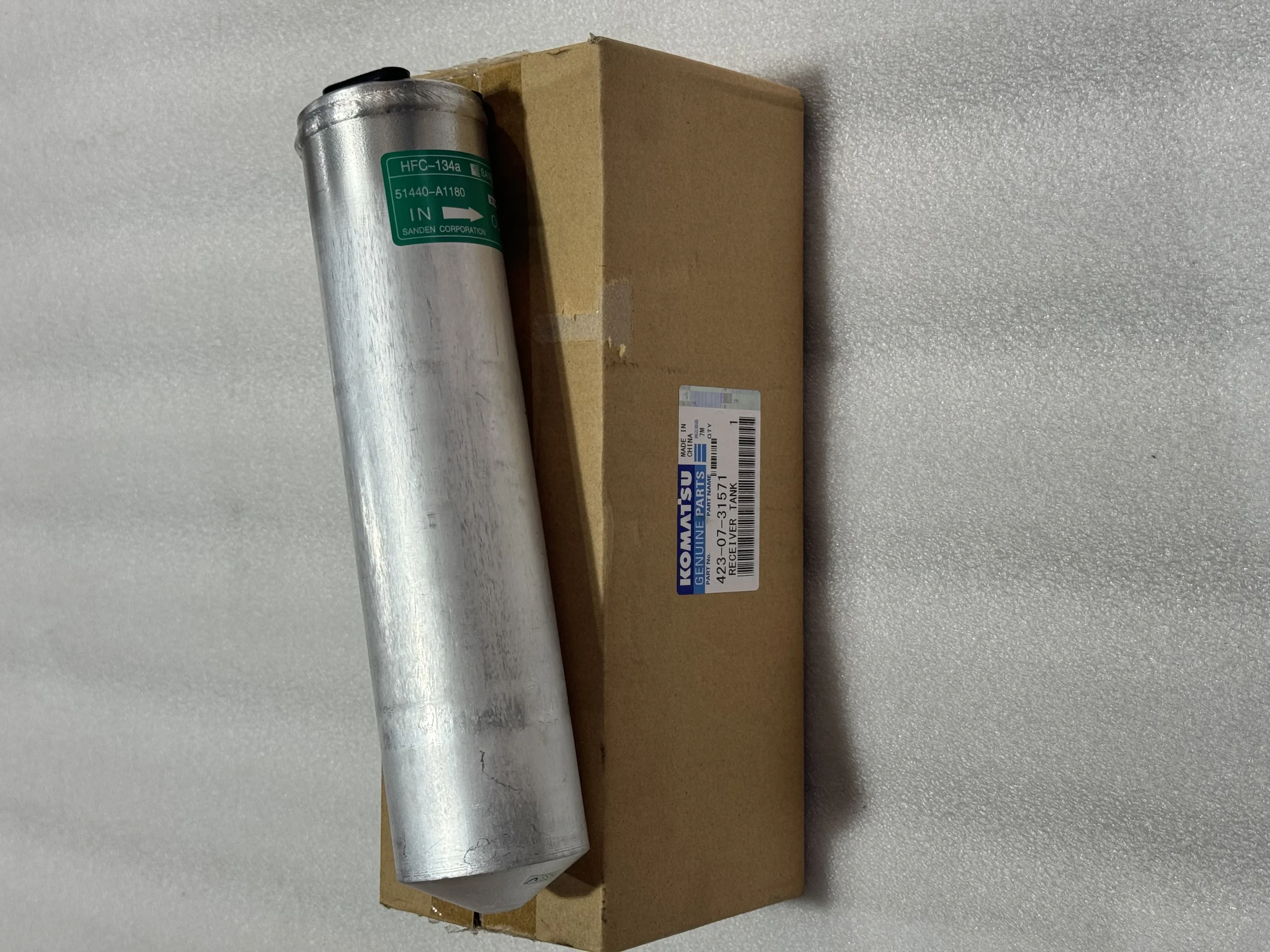 Komatsu оригинальный 423 – 07 – 31571 Сосновый приемник, сушилка