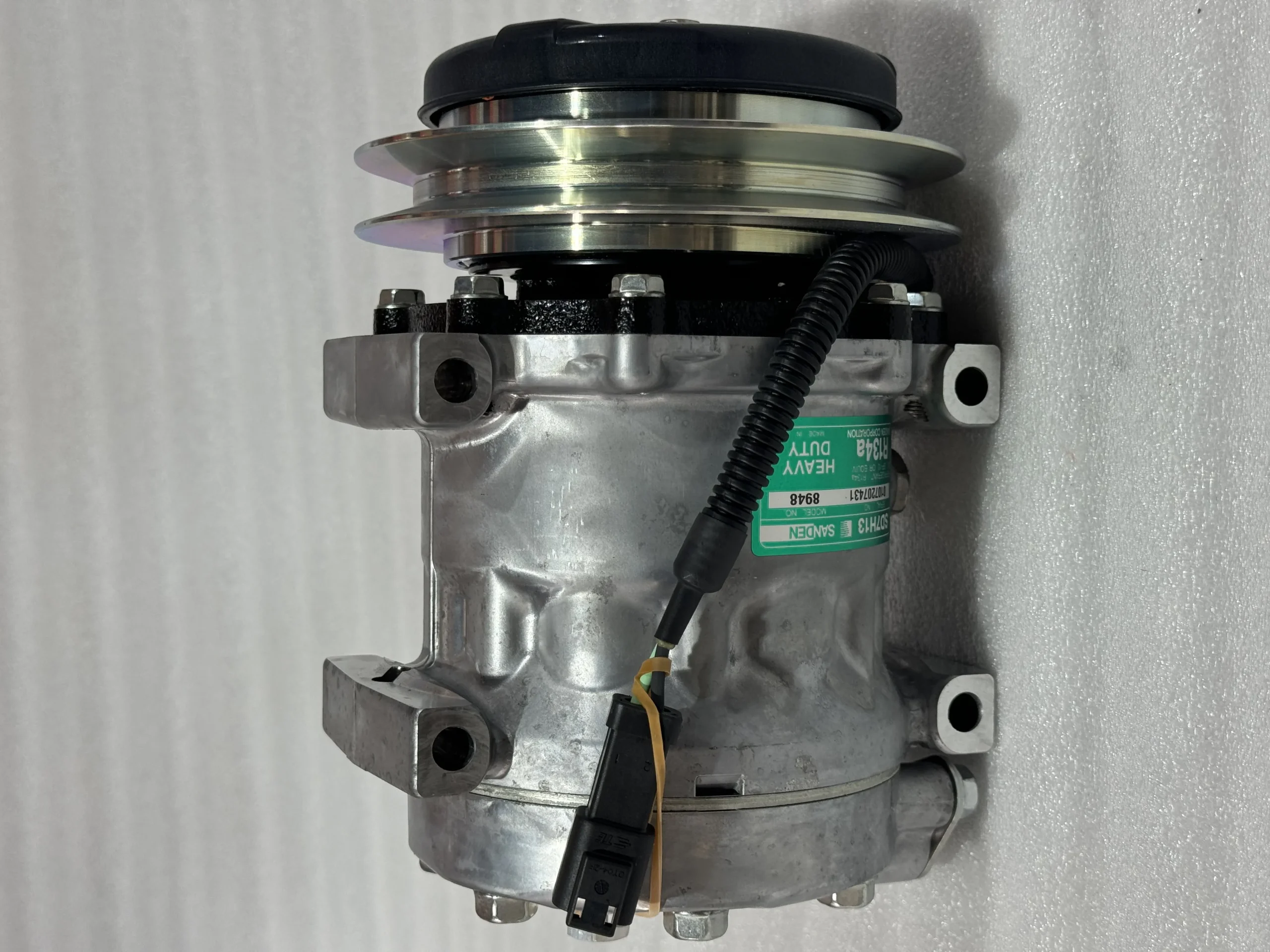 Компрессор Komatsu 423 – S62 – 4330 в сборе