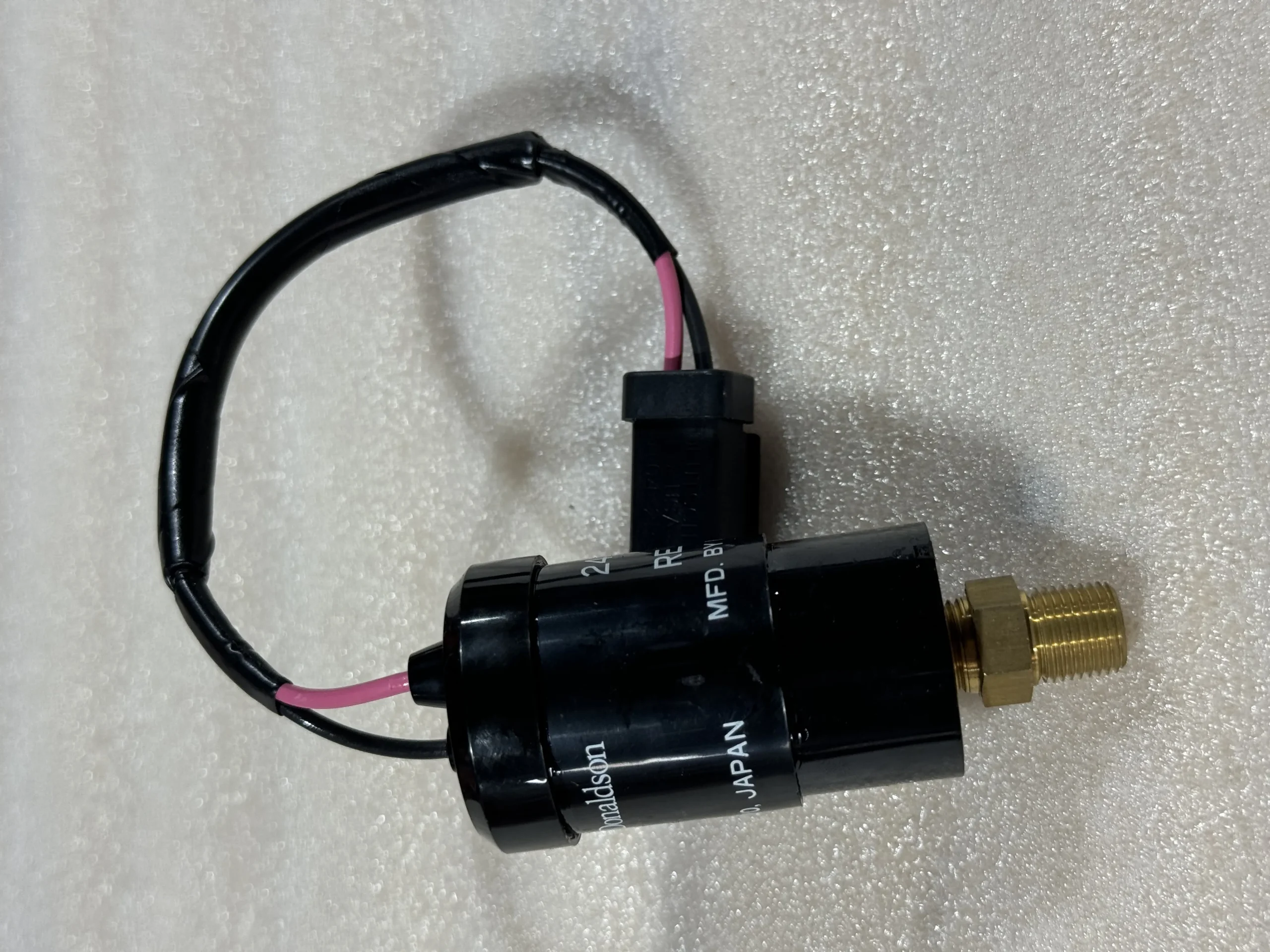 Оригинальный индикатор воздушного фильтра Komatsu 600 – 815 – 8860