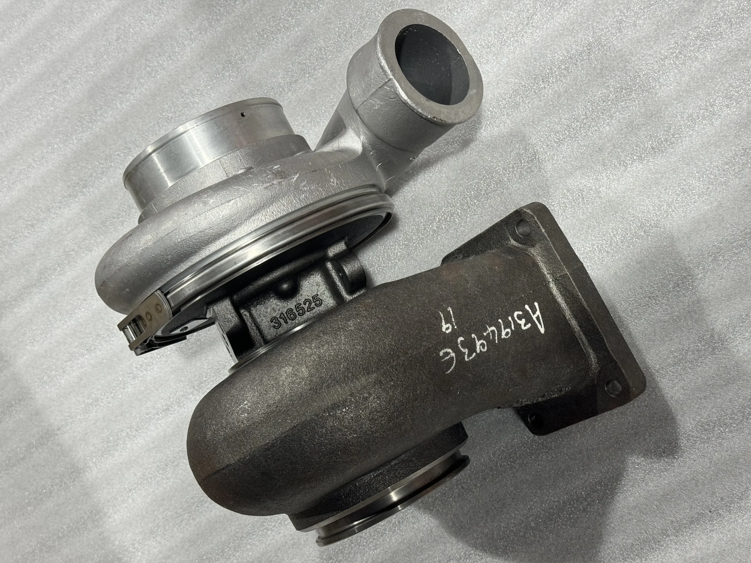 Оригинальный турбокомпрессор Komatsu 6156 – 81 – 8170