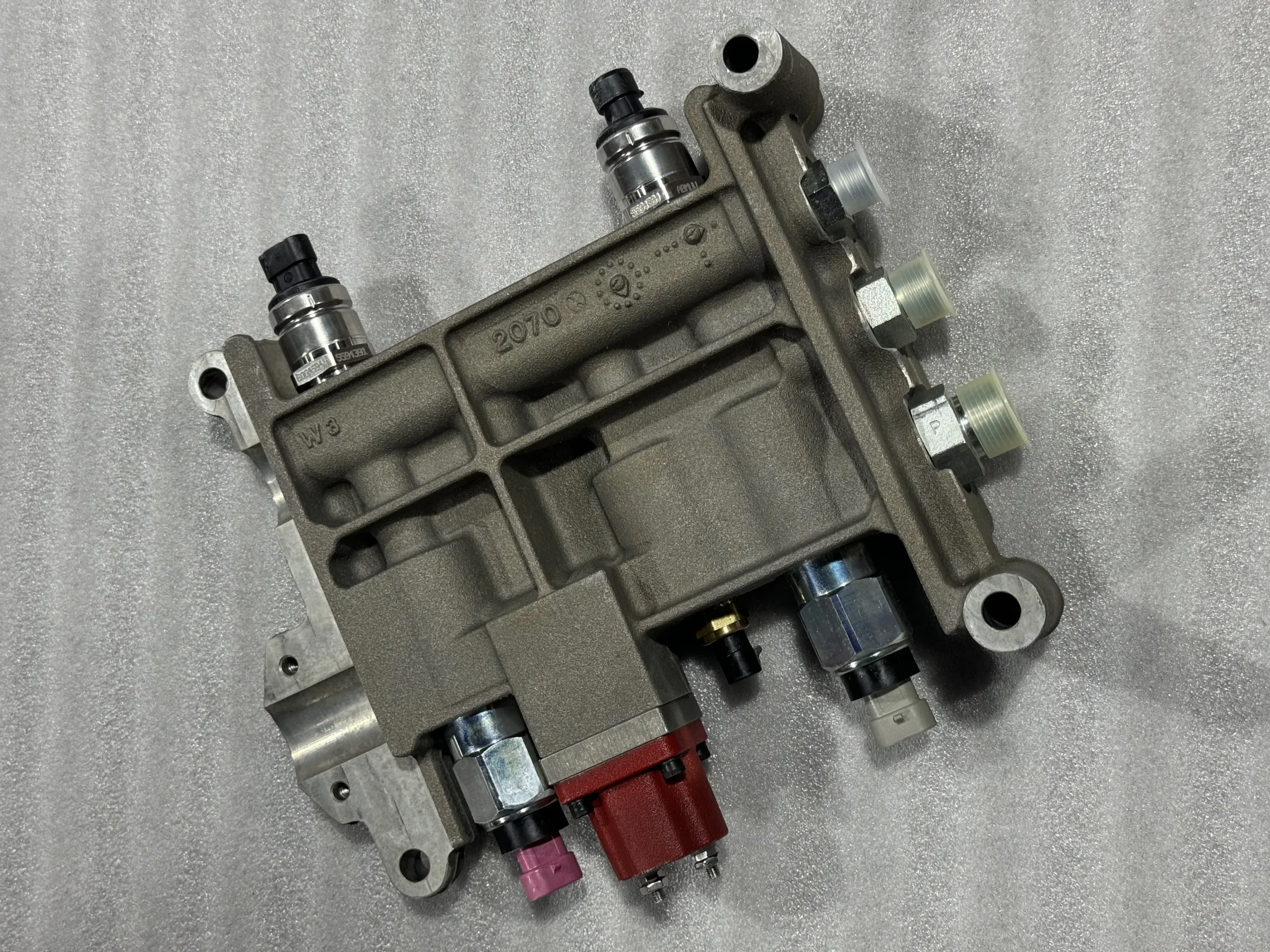 Оригинальный двигатель Komatsu SA6d170e – 3A – 7 Управляющий клапан 6560 – 41 – 3100