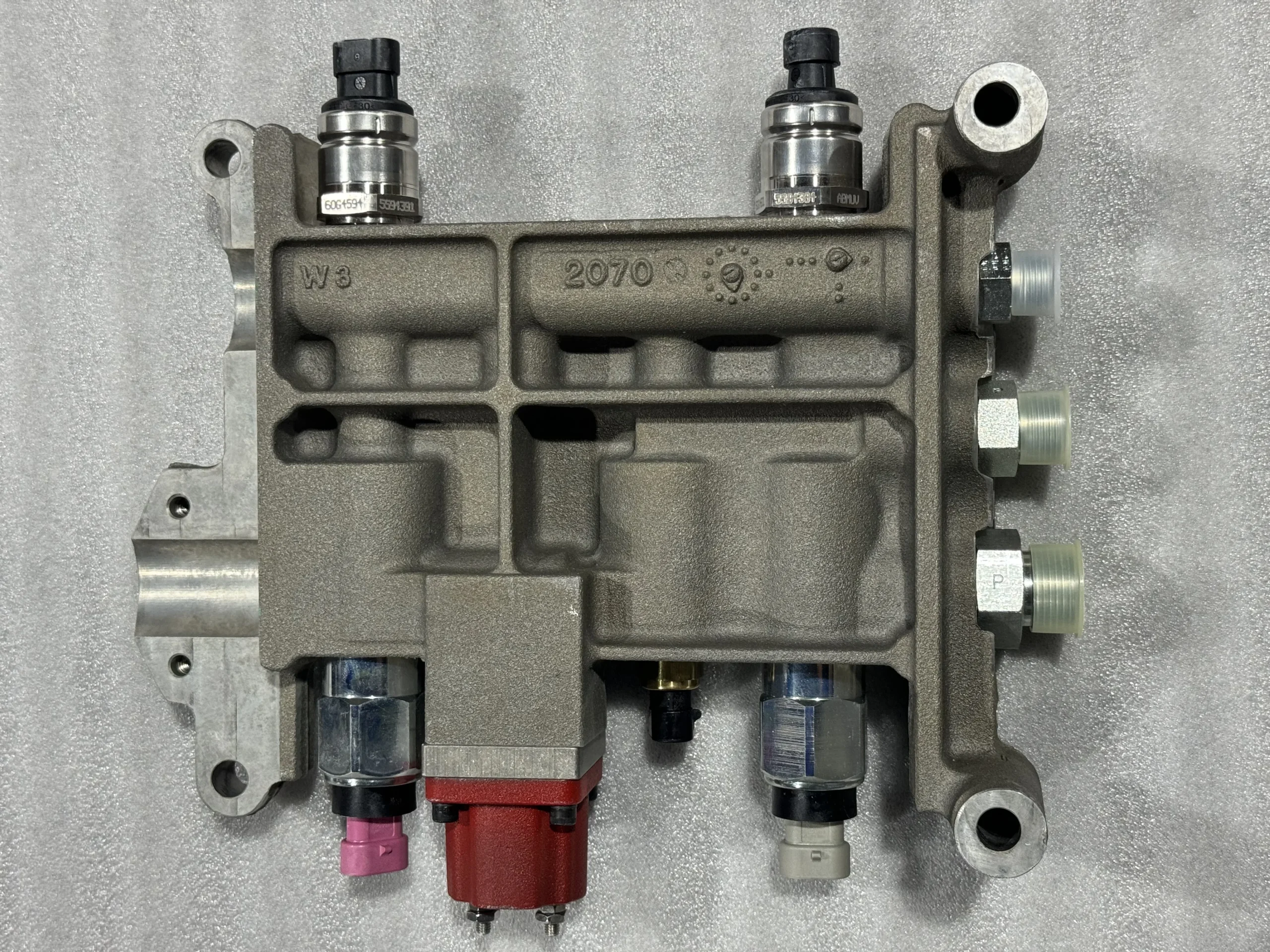 Оригинальный двигатель Komatsu SA6d170e – 3A – 7 Управляющий клапан 6560 – 41 – 3100