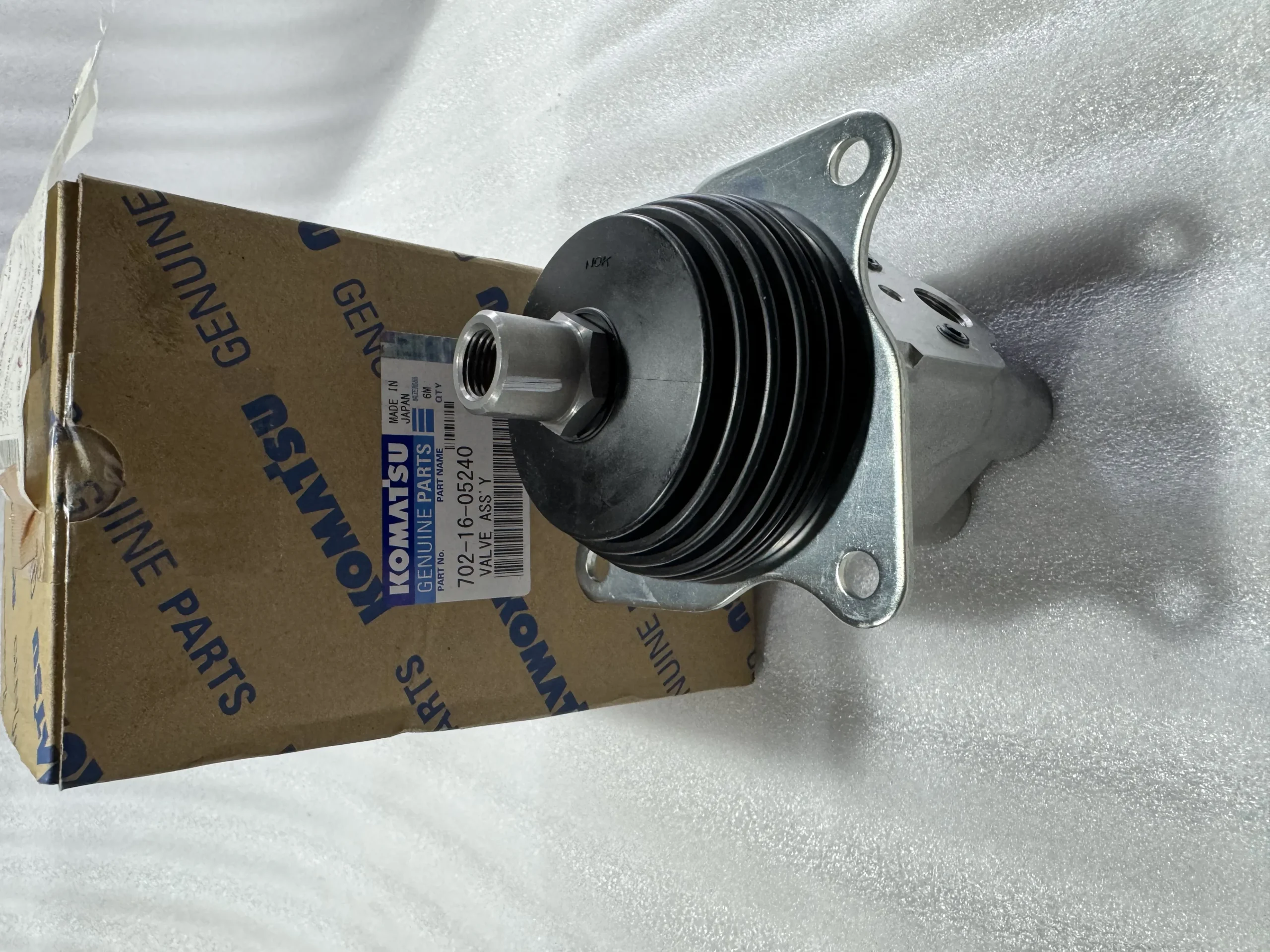 Оригинальный направляющий клапан Komatsu 702 – 16 – 05240