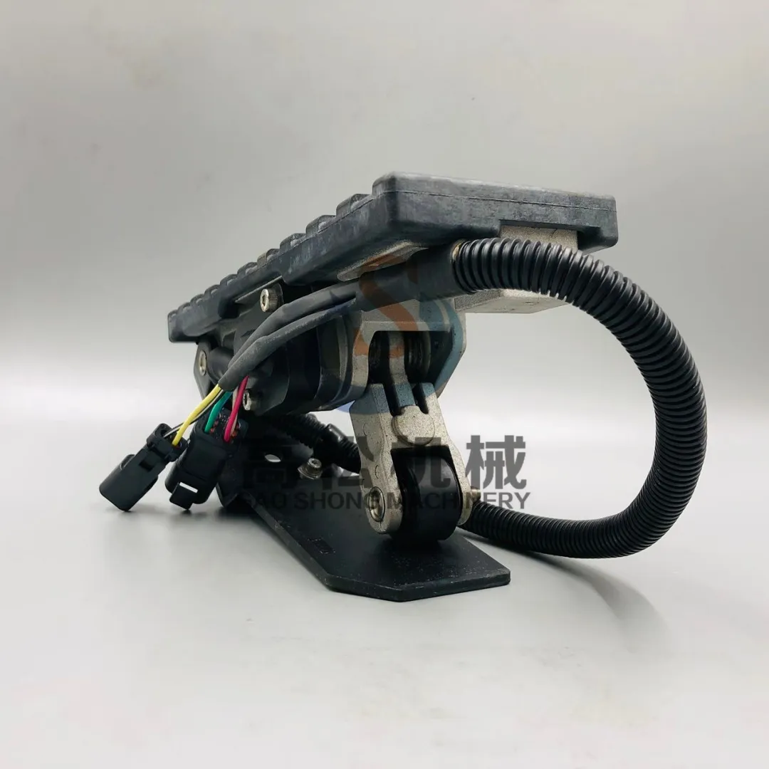 Pedal Assembly 702-16-07022 for Komatsu Loader WA380-6 komatsu parts