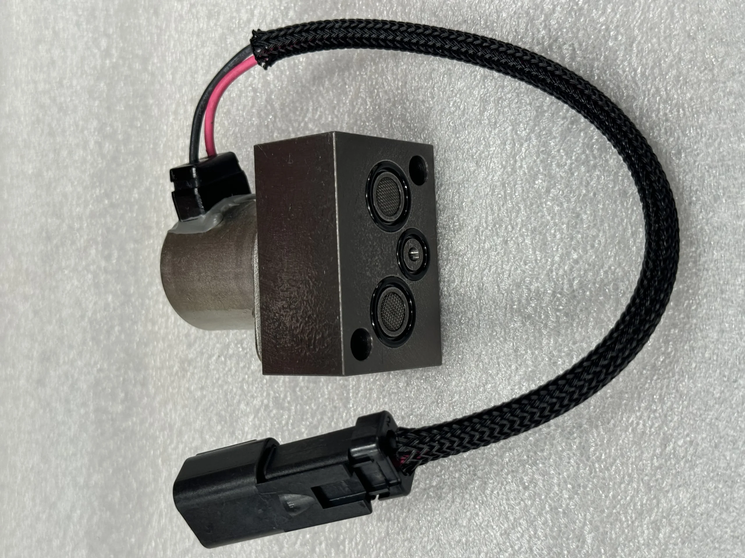 Механические аксессуары Komatsu 702 – 21 – 58500, Pilot Valve
