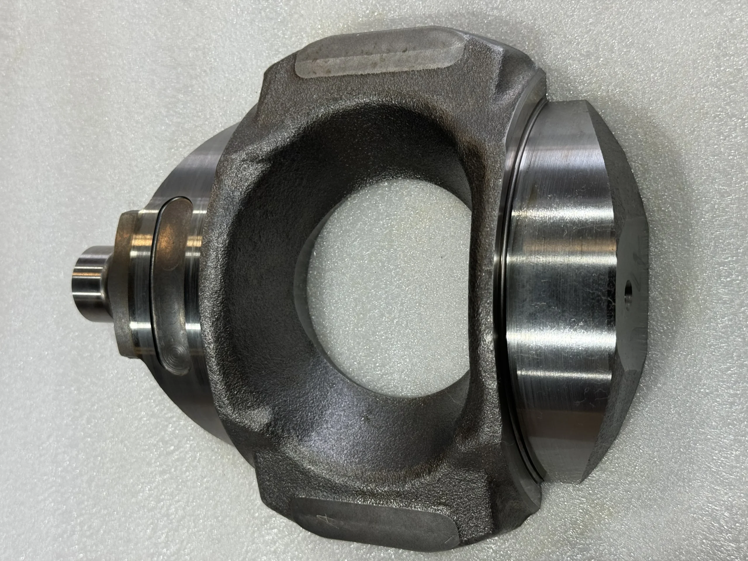 Комацу Оригинальная люлька Komatsu 708 – 2H – 04690