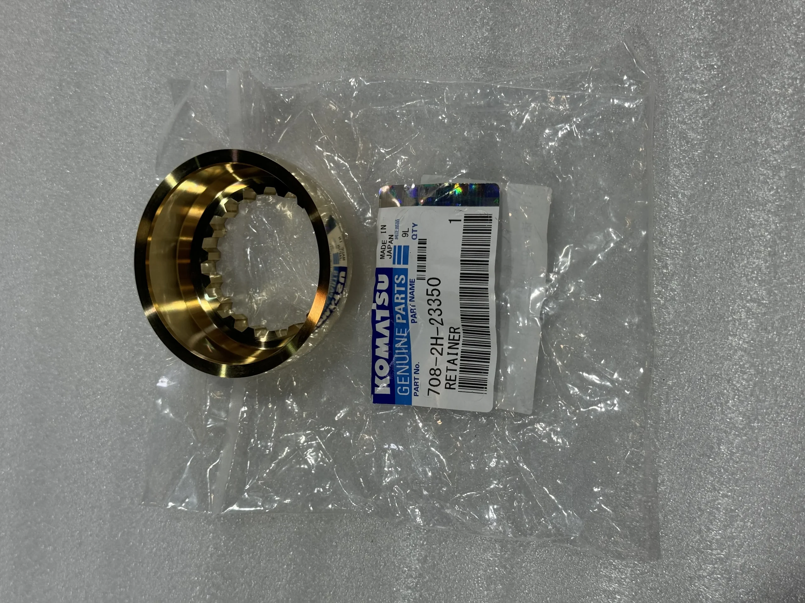 Оригинальная направляющая Komatsu 708 – 2H – 23350