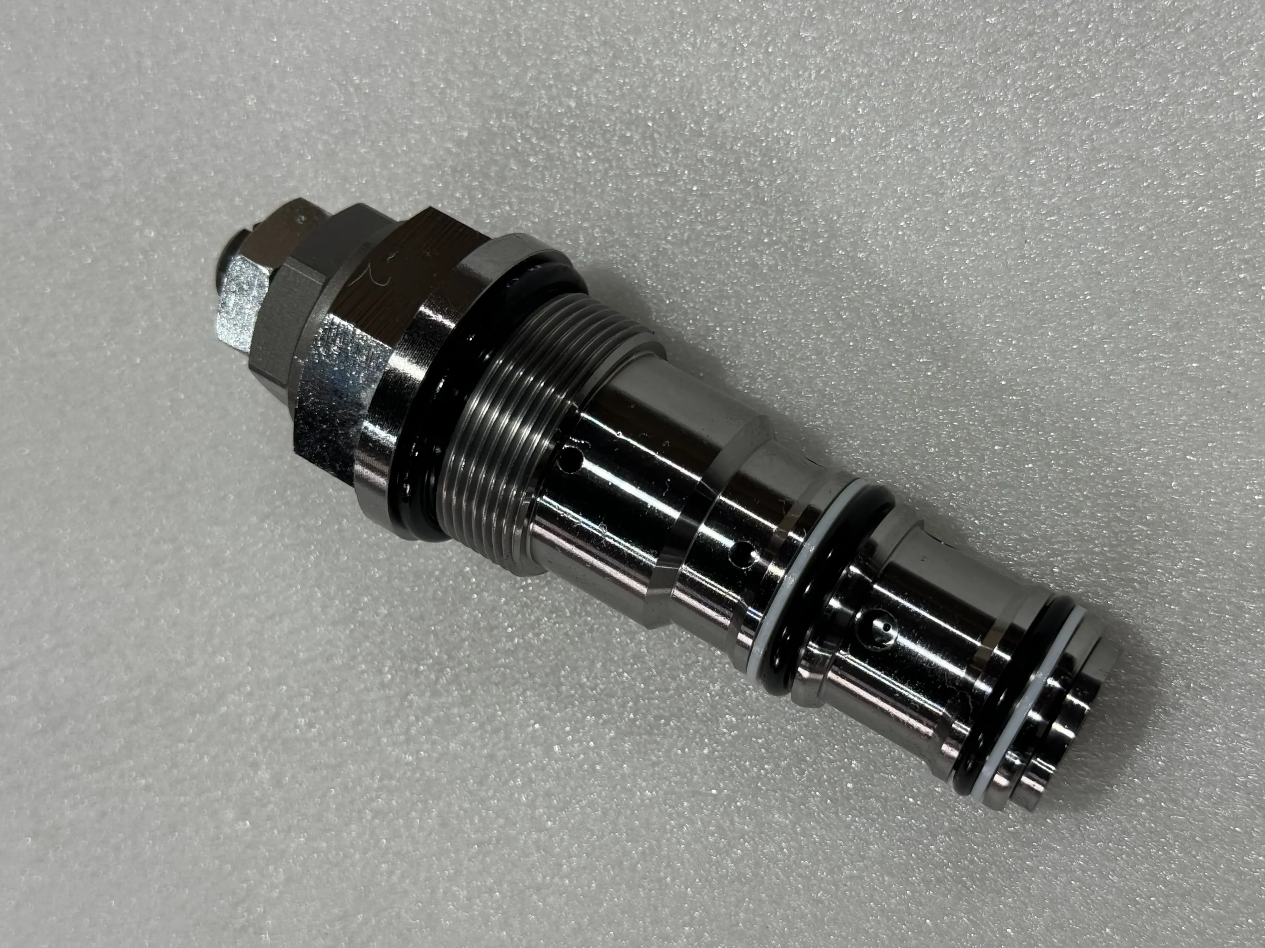 Оригинальные клапанные компоненты Komatsu, уменьшенные на 708 – 2k – 03411