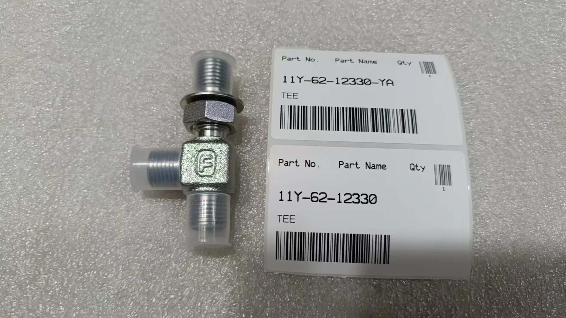 11Y-62-12330 Тройник Коматсу